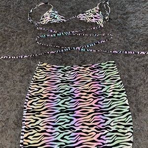 Reflective two piece set
